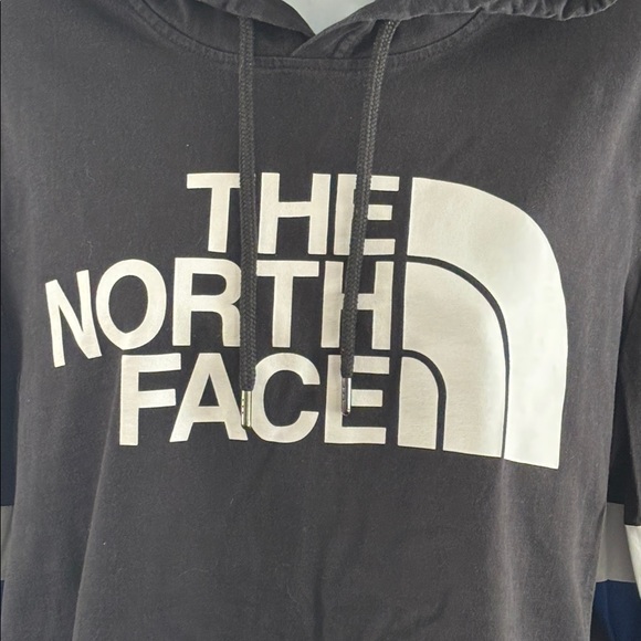 The North Face striped arms lightweight hoodie - Picture 2 of 7